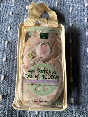 Earth Therapeutics Weighted Lavender Anti-Stress Face Pillow - Cream